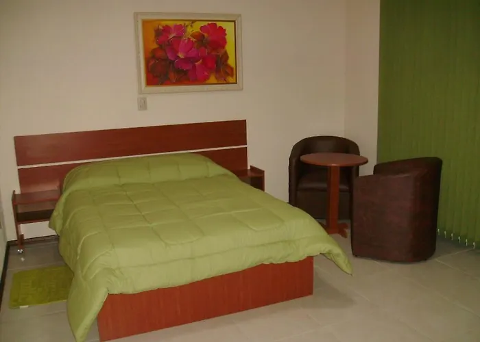 Hotel Ouro Verde